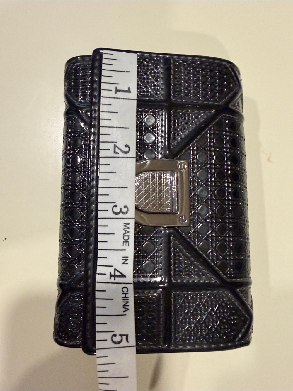 Christian Dior Diorama Elancee Black Metallic Micro-Cannage Trifold Wallet - Picture 10 of 12